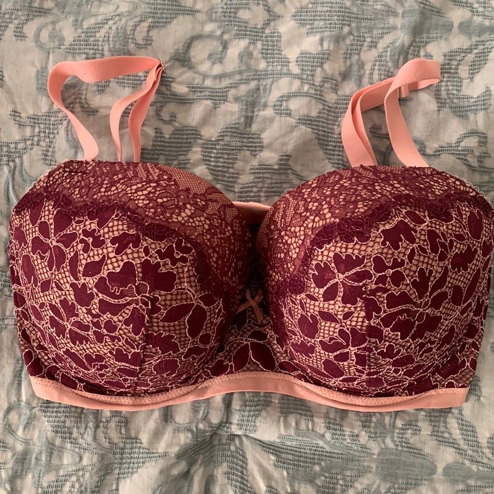 Victoria Secret matron and pink 34DDD bra